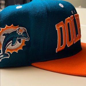Miami Dolphins Snapback Hat !